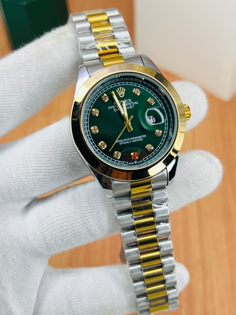 Rolex Stone Dial Edition – White Luxury Watch with Date Display